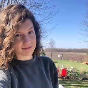 Meet your Posher, Brooke